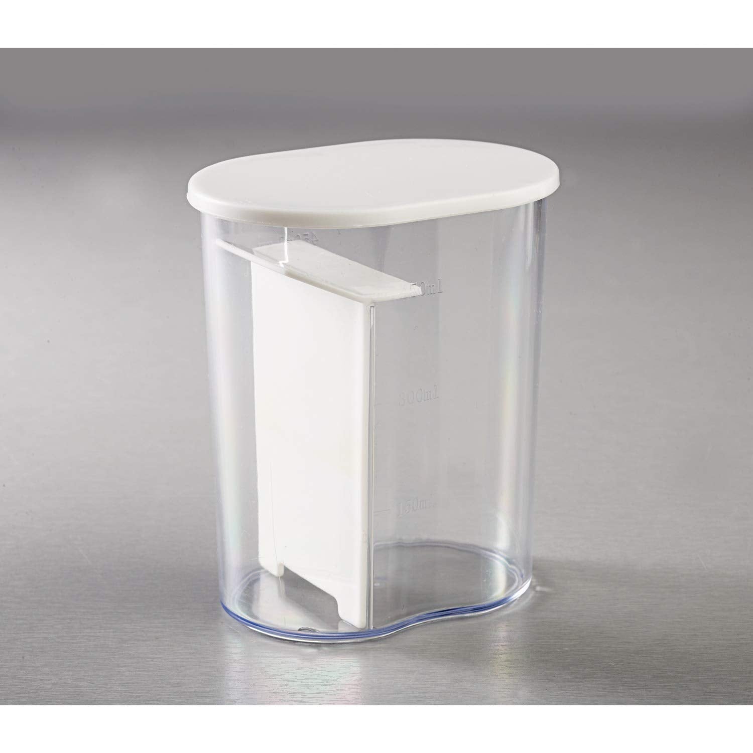 Brentwood 2-Speed Juice Extractor with Graduated Jar, White