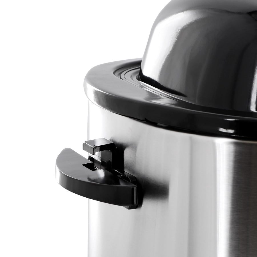 MegaChef 22 Quart Electric Roaster Oven with High-Dome Self-Basting Lid