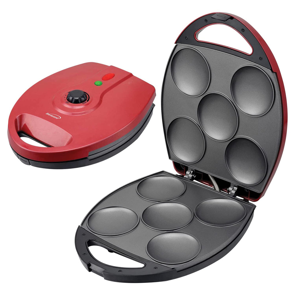 Brentwood 1200W 5-Piece Nonstick Arepa Maker with Adjustable Heat