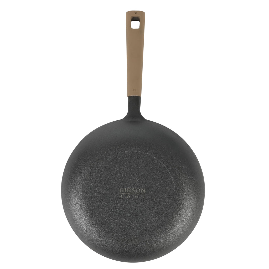 Gibson Home Eaglestone 9.5" Pre-Seasoned Cast Iron Skillet – Black with Stay-Cool Bakelite Handle