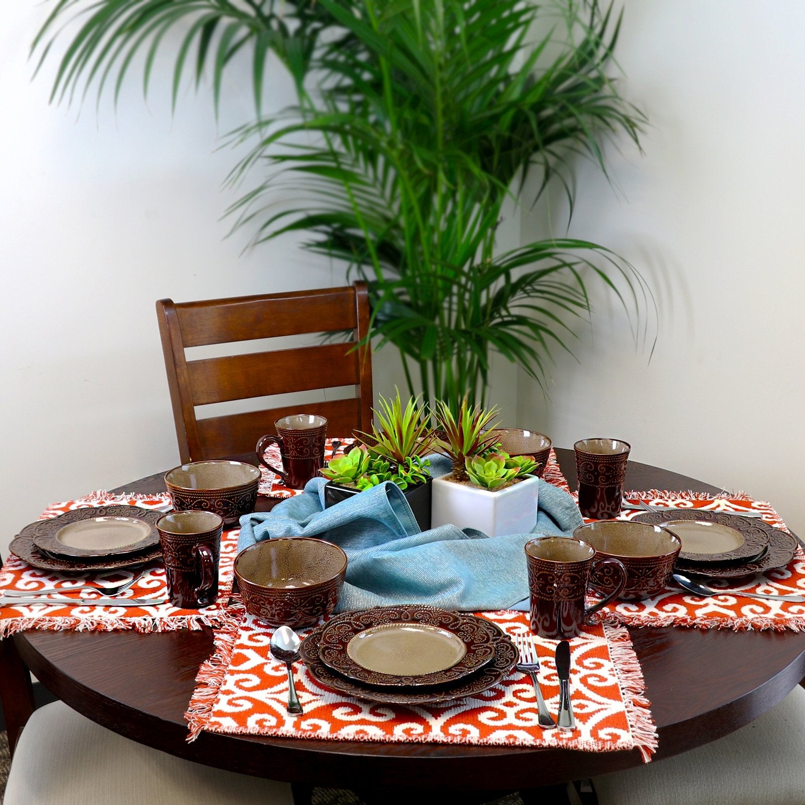 Elama Salia 16-Piece Stoneware Dinnerware Set – Service for 4 | Brown Textured Rim