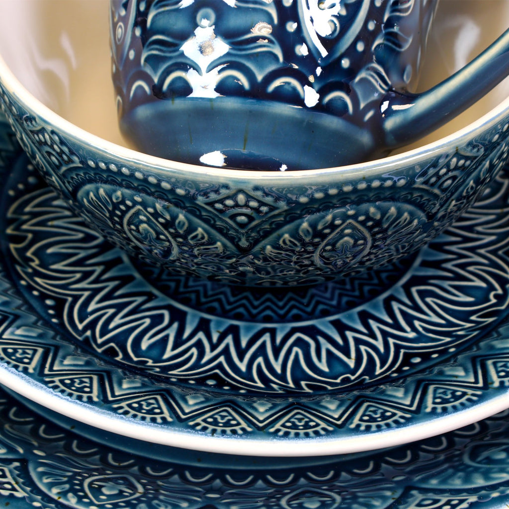 Elama Petra 16-Piece Bohemian Stoneware Dinnerware Set – Textured Service for 4