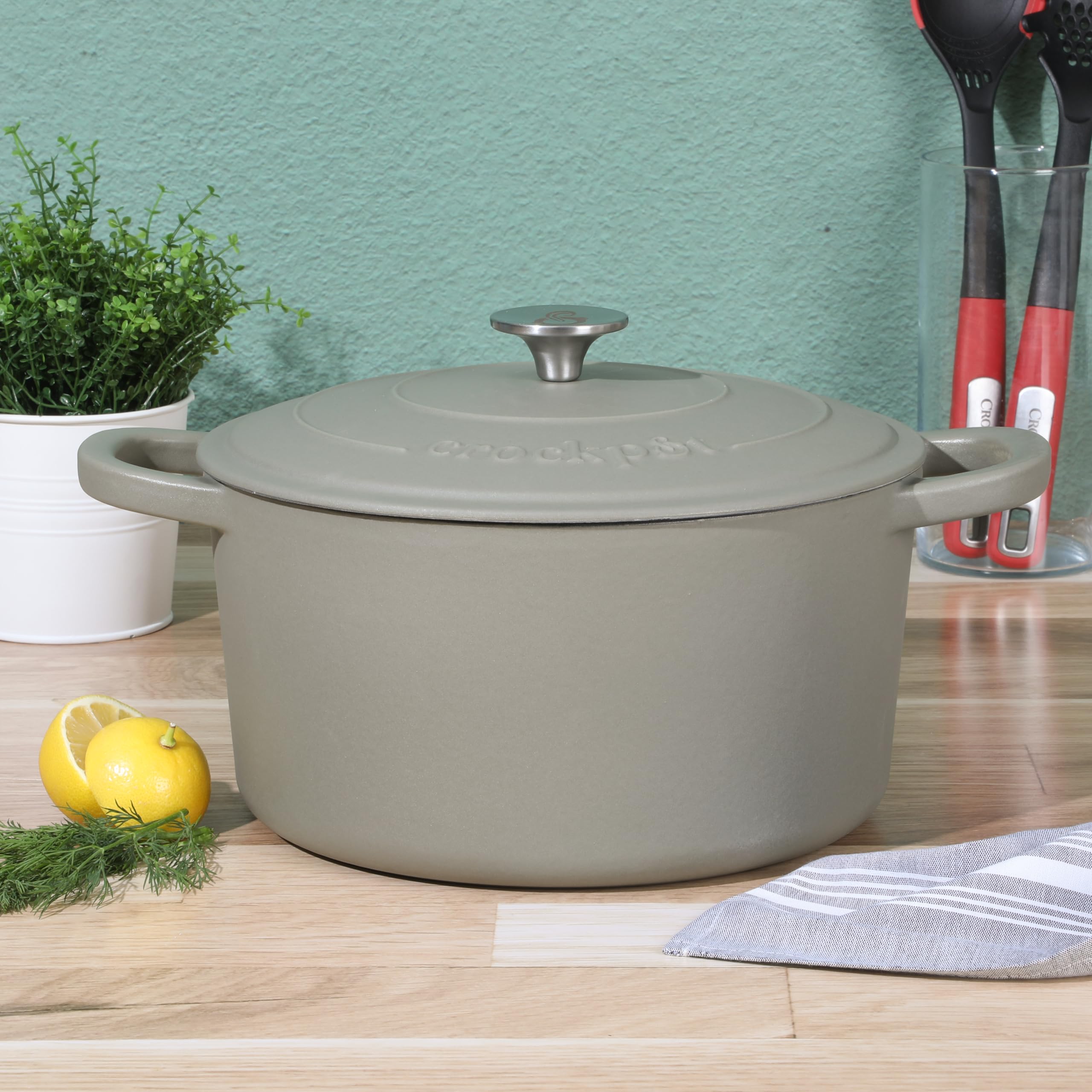 Crock-Pot Artisan 7-Quart Round Enameled Cast Iron Dutch Oven with Lid – Matte Green
