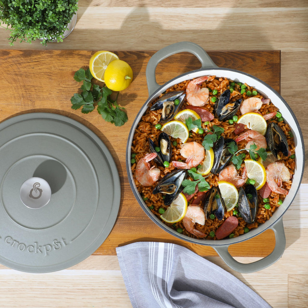 Crock-Pot Artisan 7-Quart Round Enameled Cast Iron Dutch Oven with Lid – Matte Green