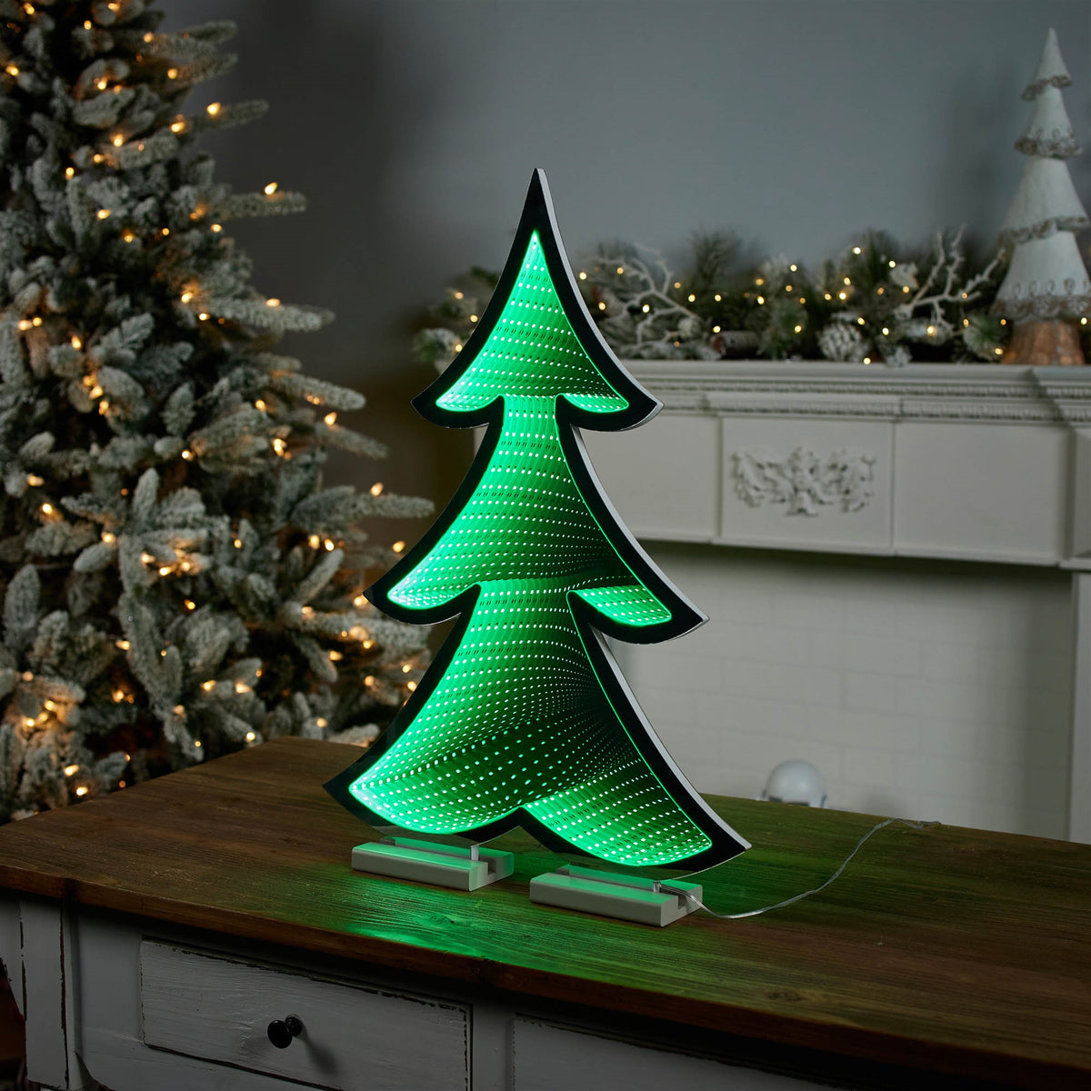Green Pine Tree EkkoLight 24 in product photo 2