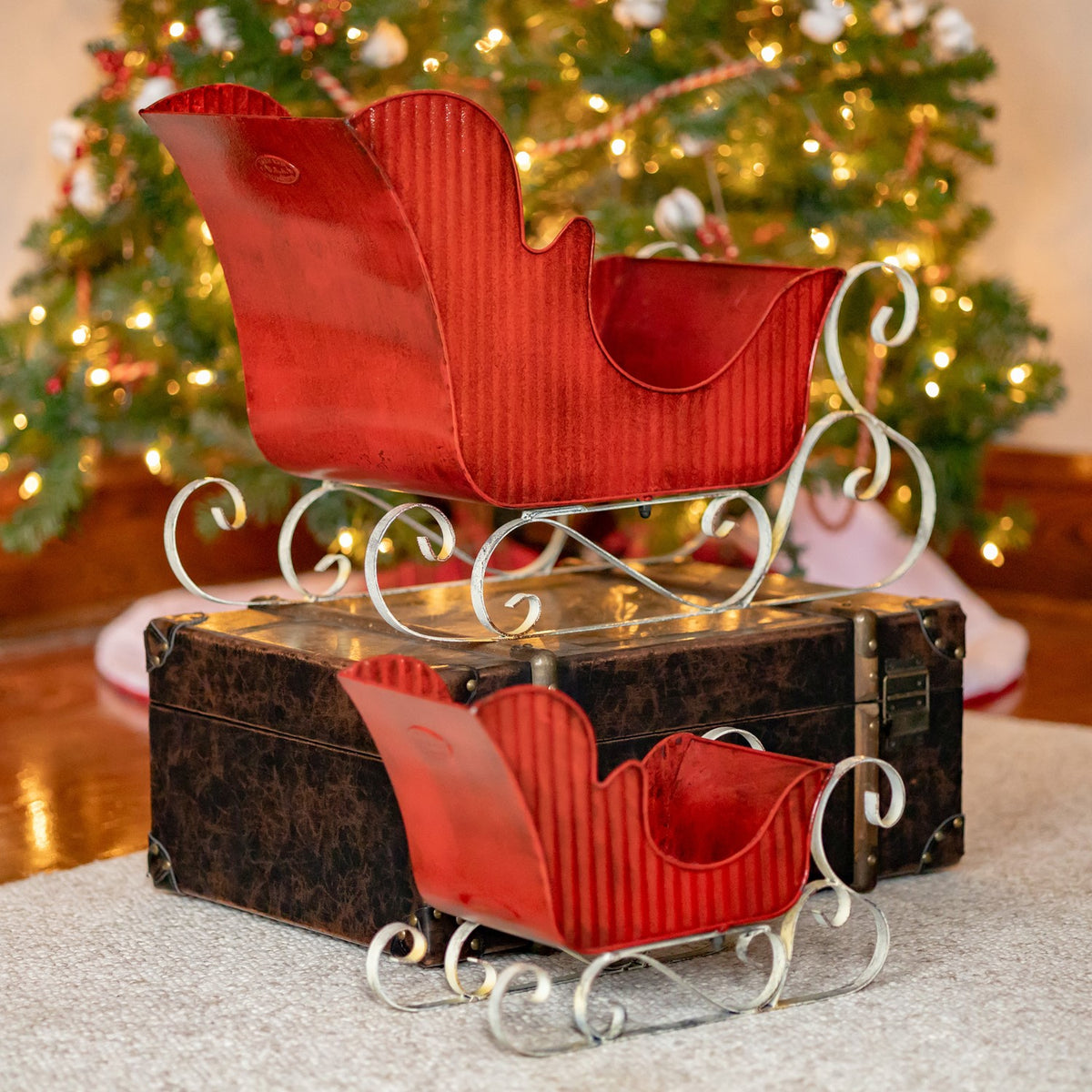 Victorian Red Sleighs product photo 3