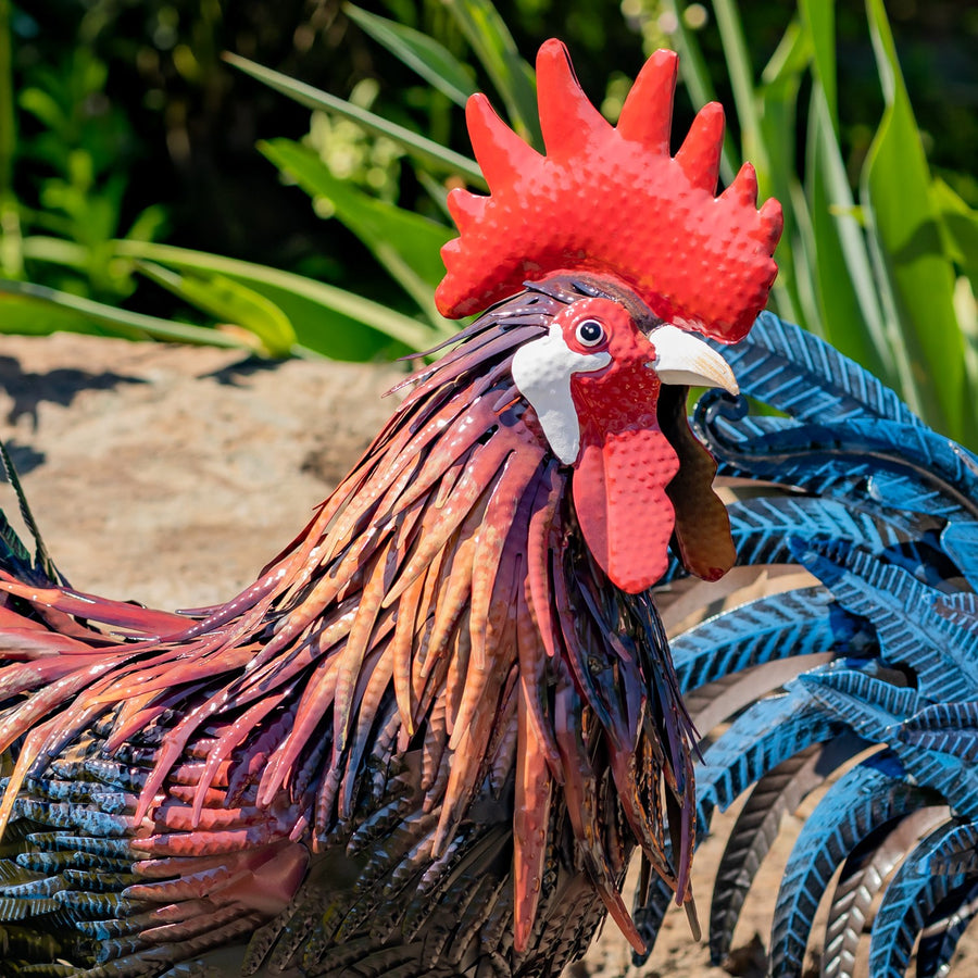 Painted iron rooster Felix view 2