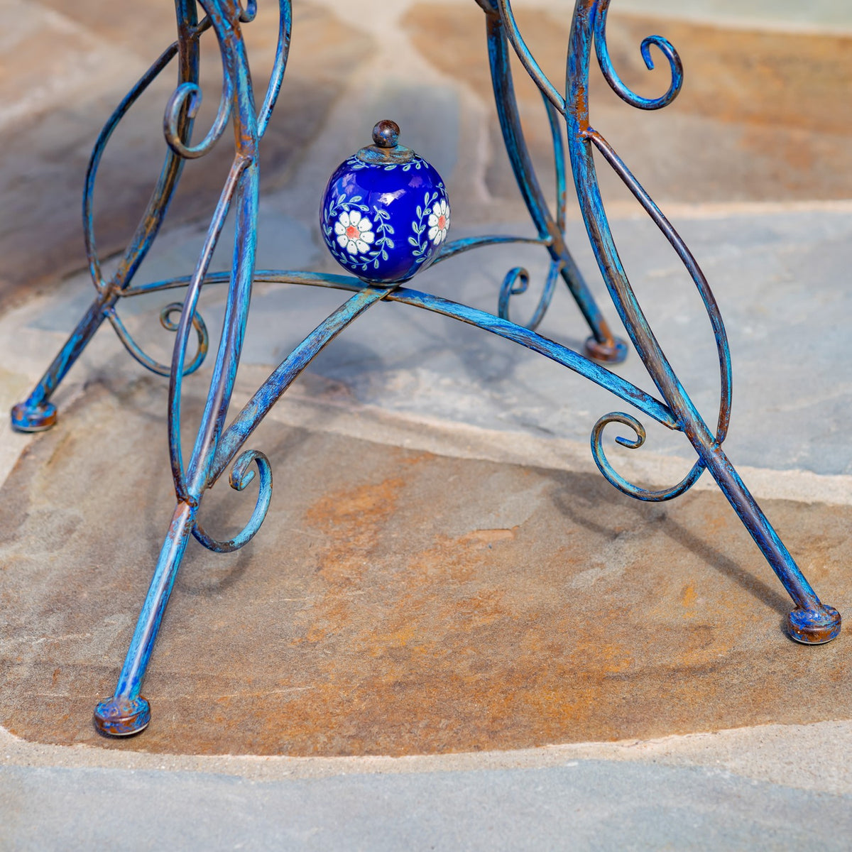 Rome 1945 iron birdbath in cobalt blue product photo 2