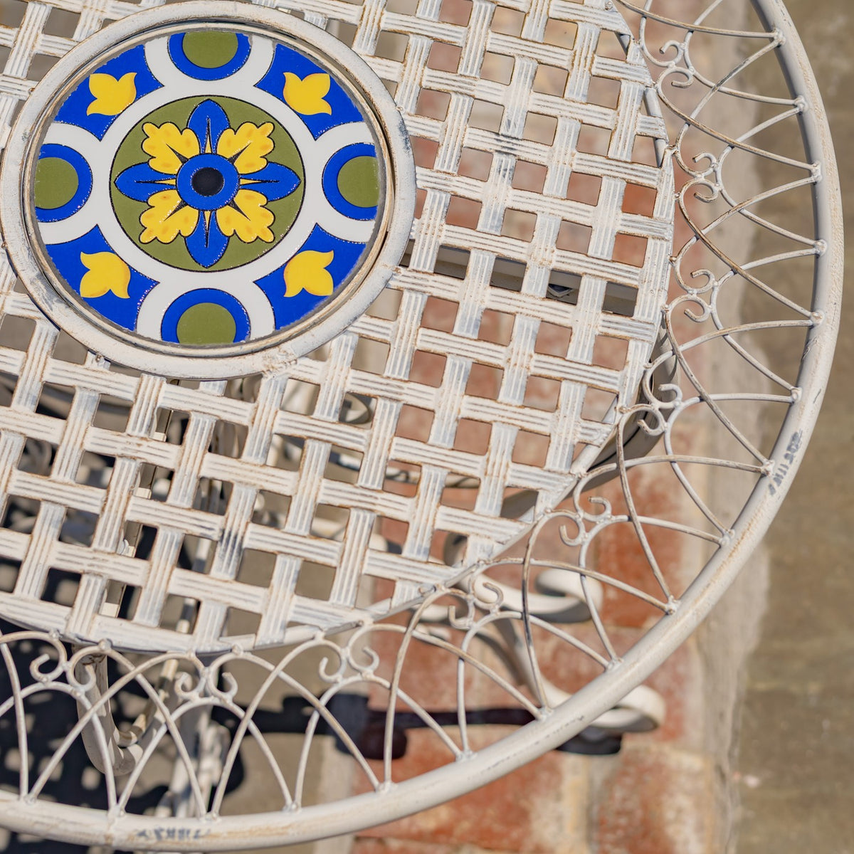 San Marino round mosaic bistro table detail 4